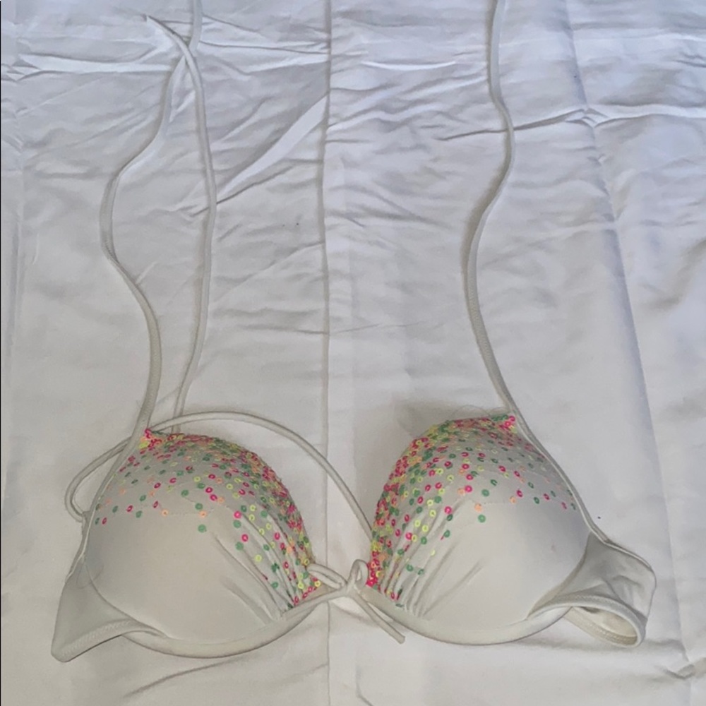 Victoria’s Secret Bikini Top: Bombshell